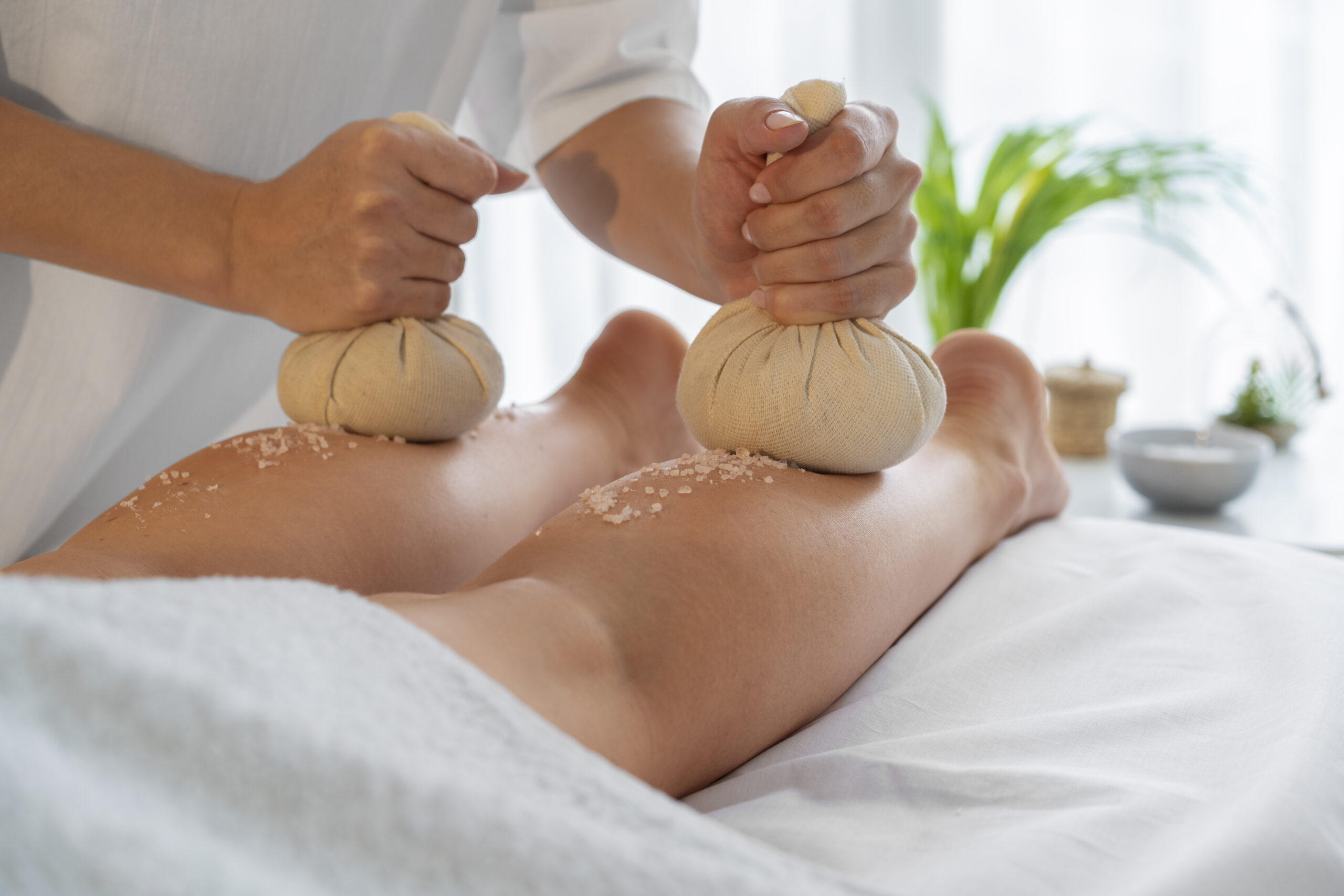 Potli Massage Therapy: The Ancient Ayurvedic Secret to Pain Relief & Deep Relaxation